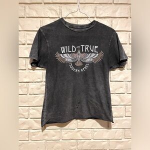 Women’s Tee.
